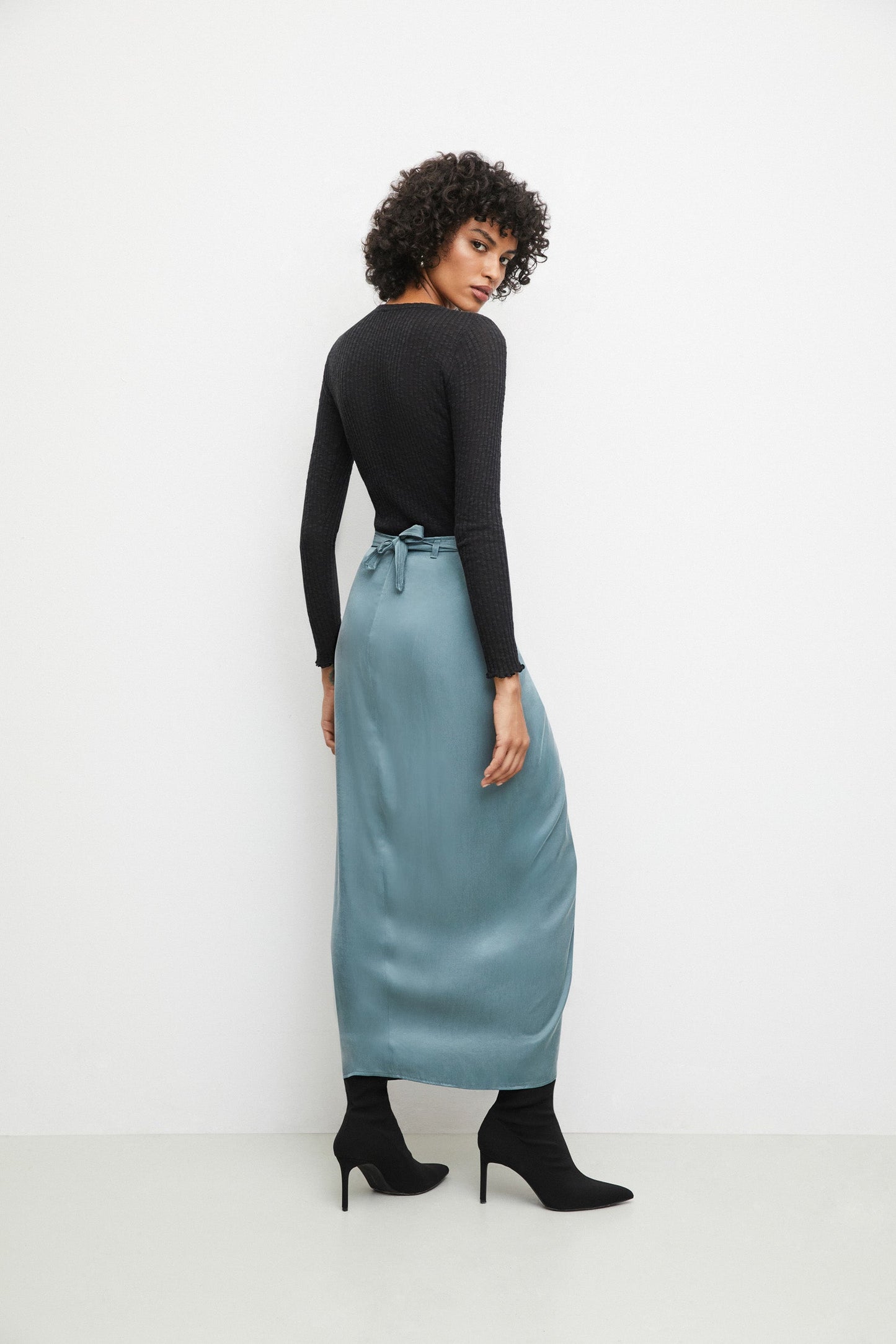 ZOE SKIRT